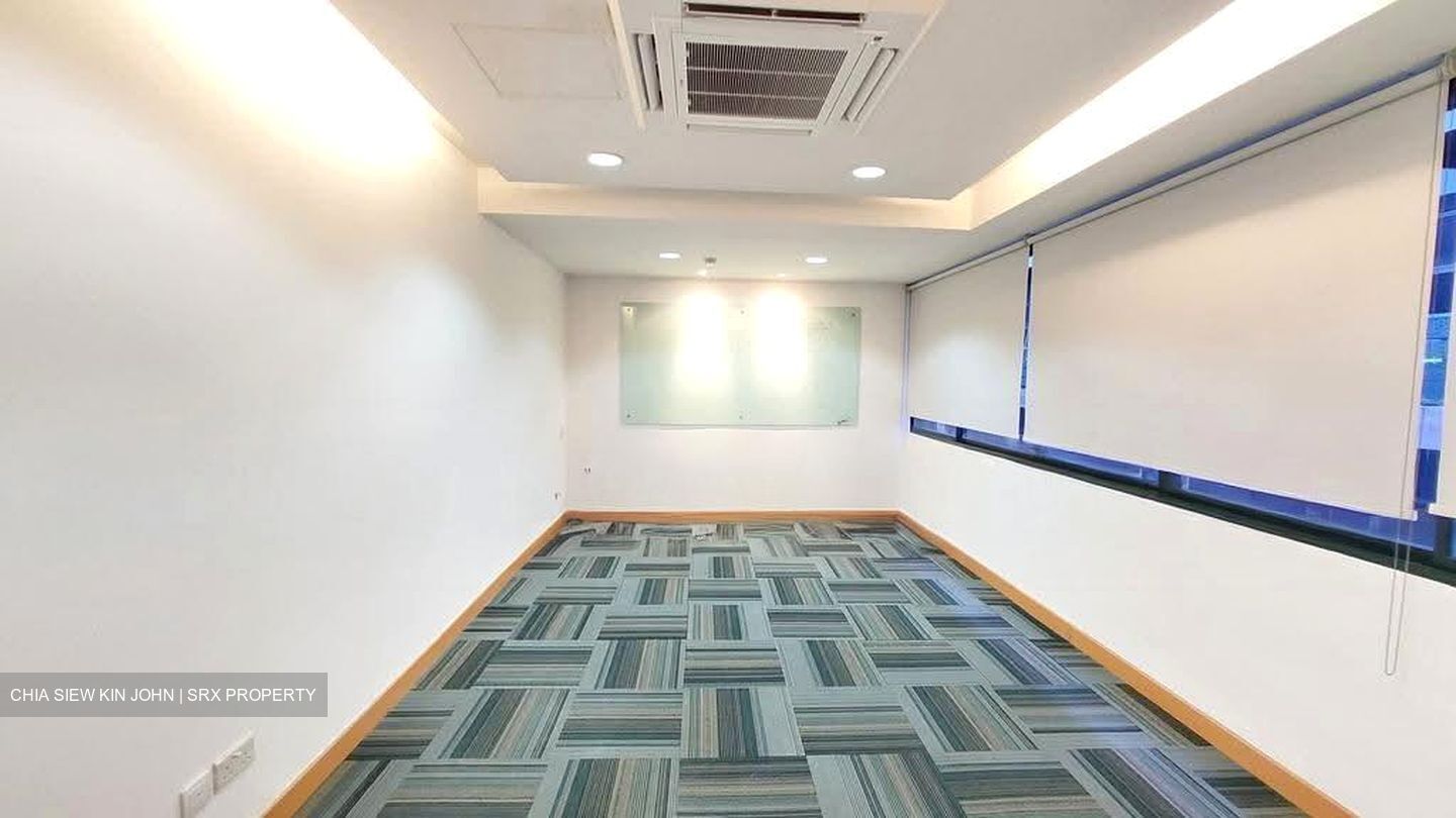 Lhk 2 (D13), Office #624453241